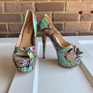 ShoeDazzle Platform Party Sandal SZ 6